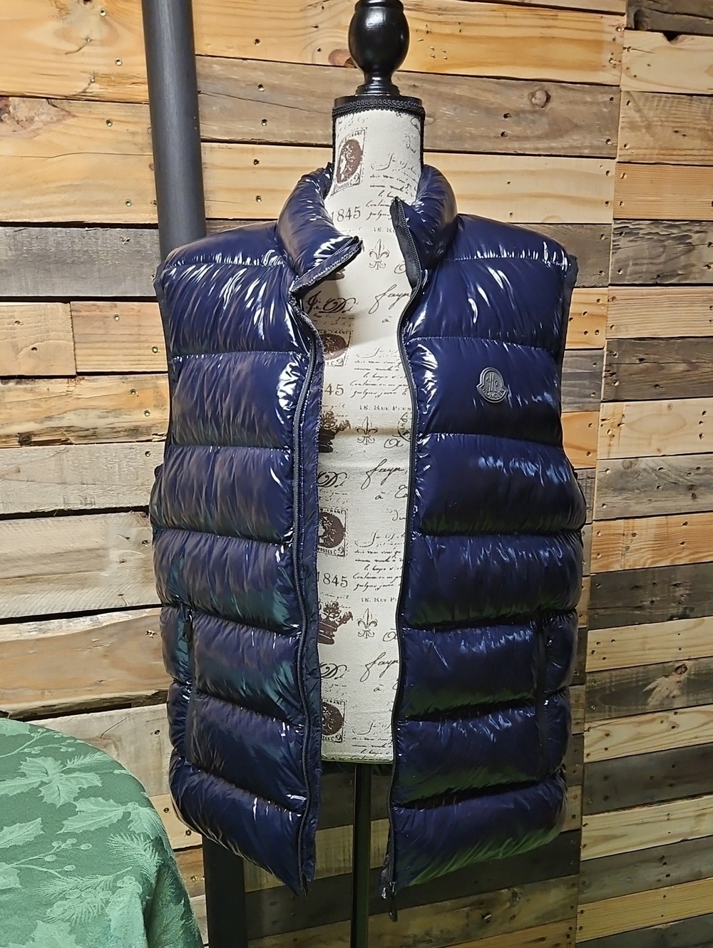 Vintage (2000) Moncler Men's Shiny Navy Quilted Puffer Vest